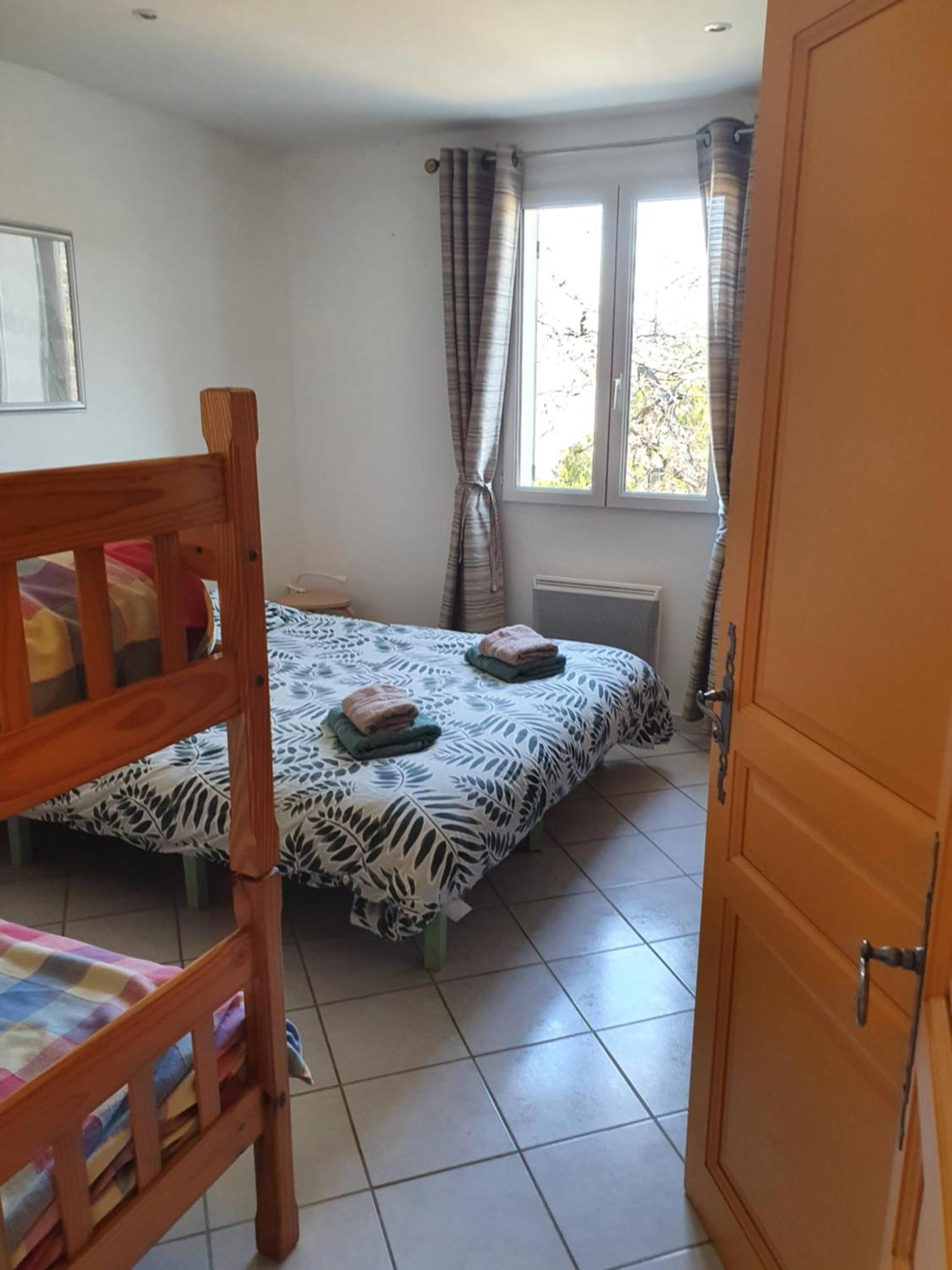 Le Soleil Du Ventoux Villa Entrechaux Екстериор снимка
